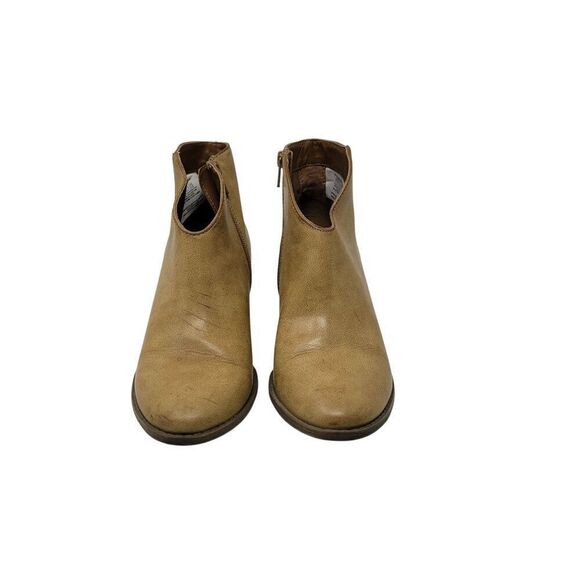 AEO Womens Tan Distressed Vegan Faux Leather Ankle Boots Booties Sz 7 Western - Picture 6 of 13